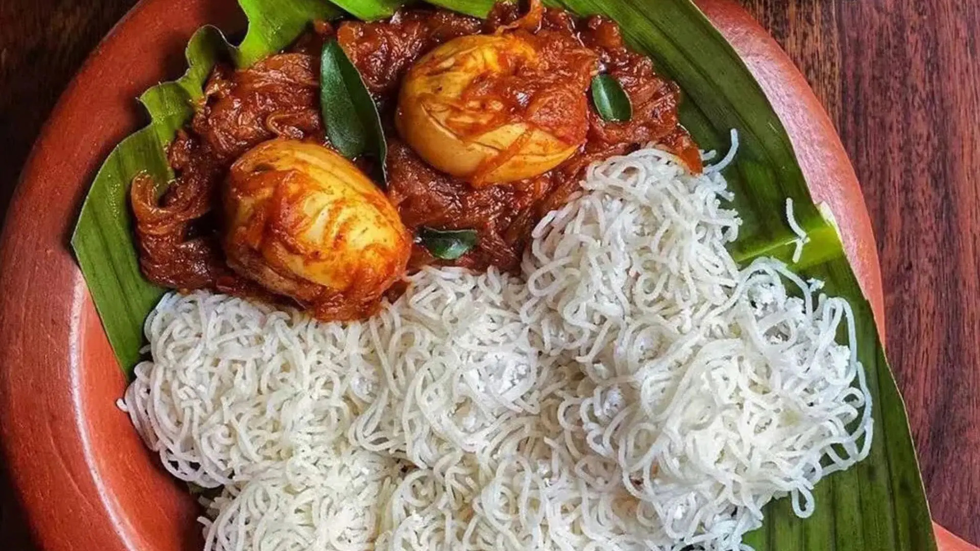 Idiyappam and egg roast